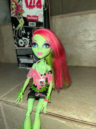 Muñeca Venus McFlytrap G1 VIP Completa