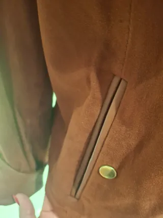 Cazadora ante Massimo Dutti