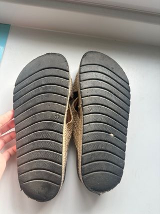 Sandalias planas esparto beige