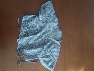 Camisa Shein floral azul y blanco