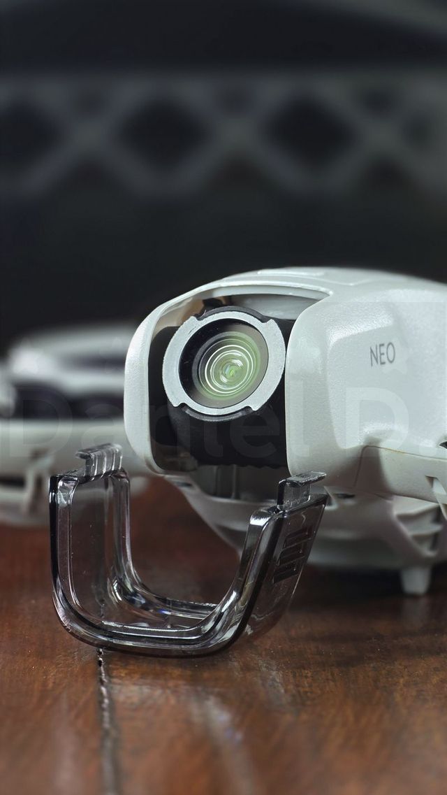 POCO USO Dron DJI Neo