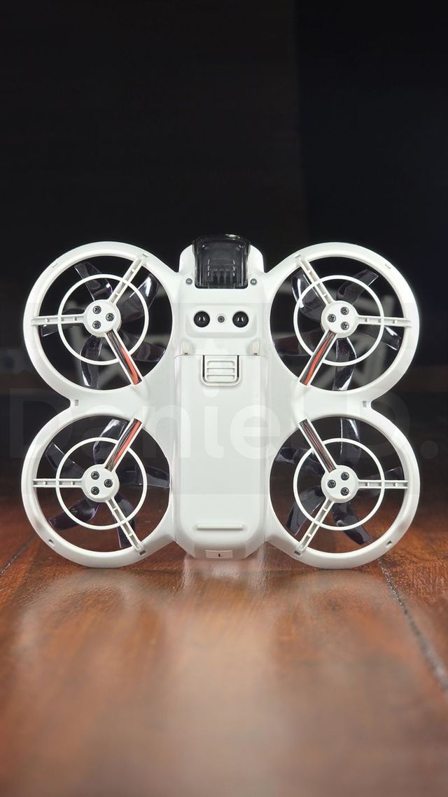 POCO USO Dron DJI Neo