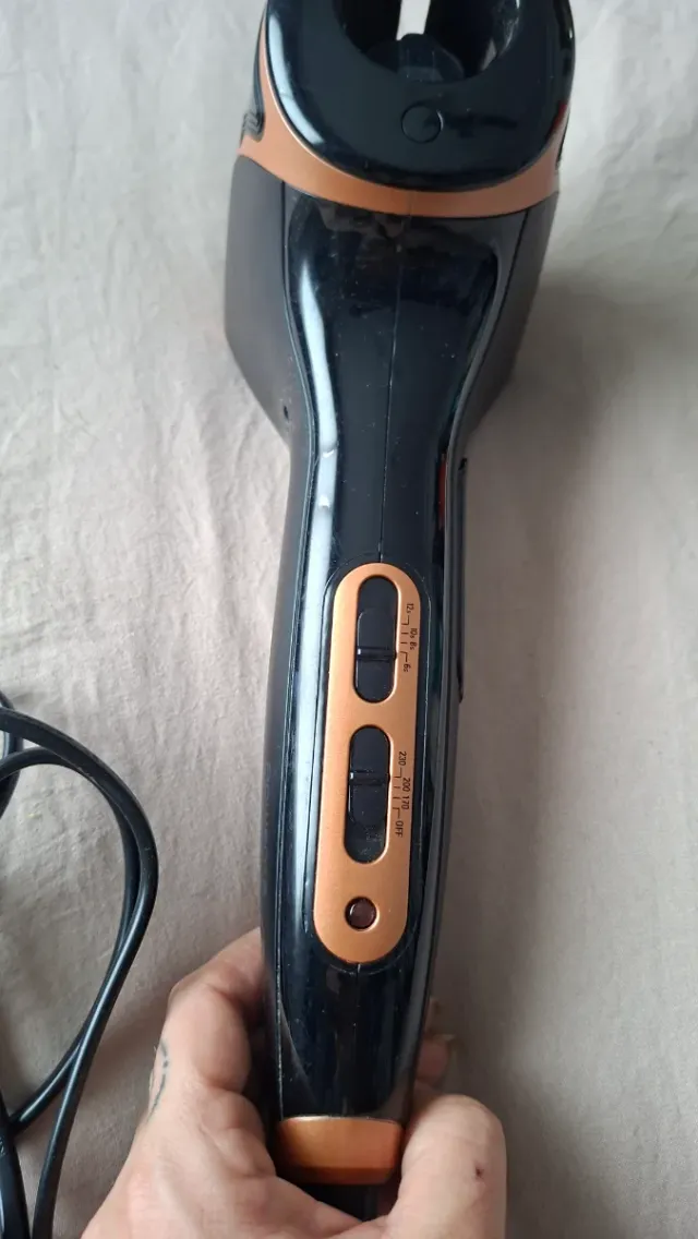 Arricciacapelli Rowenta Nero e Oro