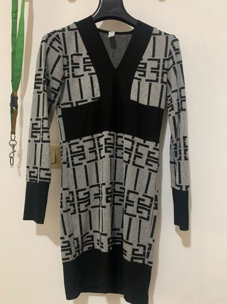 Vestitino aderente fantasia geometrica