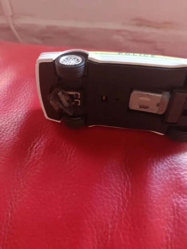 Coche scalextric Ford scort policía con sonido