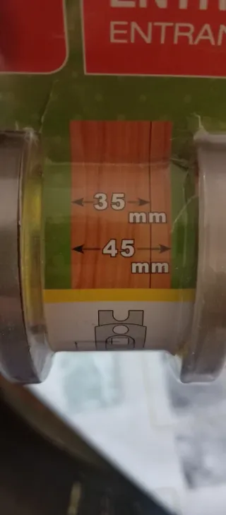 Chapa de puerta sin uso