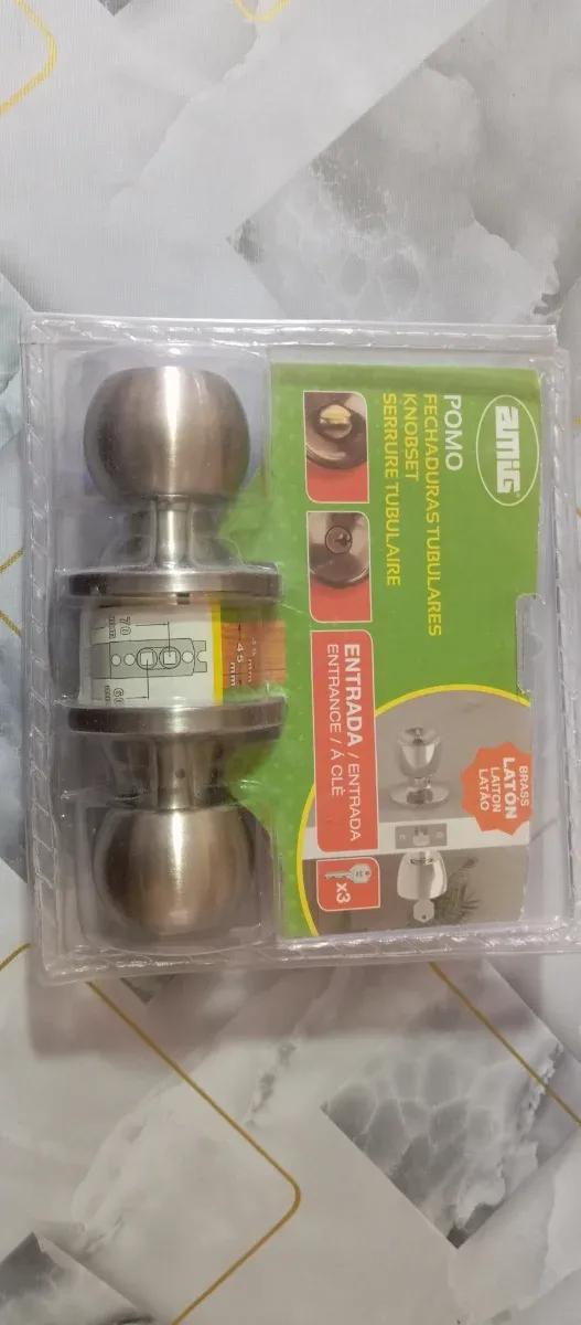 Chapa de puerta sin uso