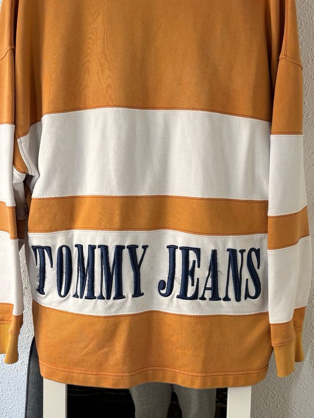 Polo Tommy Jeans manga larga rayas