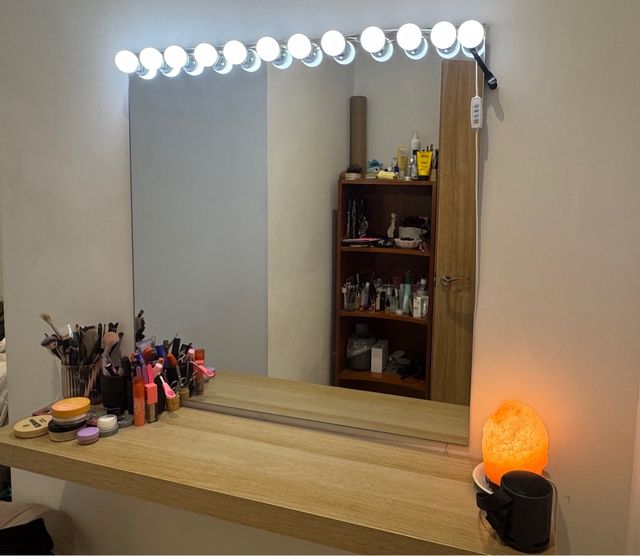 Espejo tocador con estante