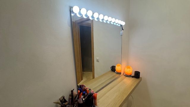 Espejo tocador con estante