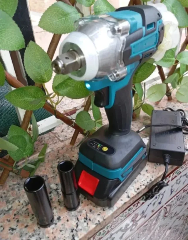 Llave de impacto inalámbrica