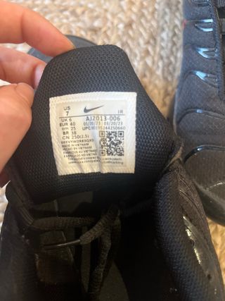 Zapatillas Nike Air Max Plus TN Negras Rojas