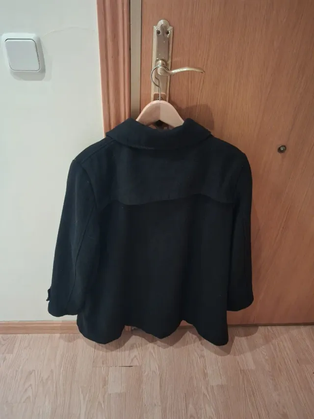 Abrigo negro de regalo LEE BIEN!!!