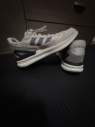 Scarpe Adidas uomo grigie e bianche