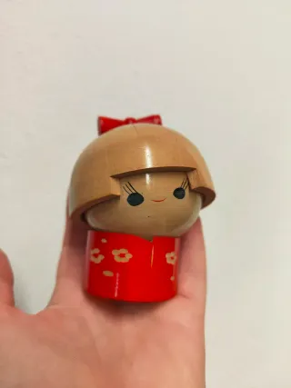 Bambola Kokeshi Giapponese