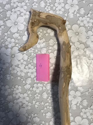 7 Bastones Rústicos de Madera