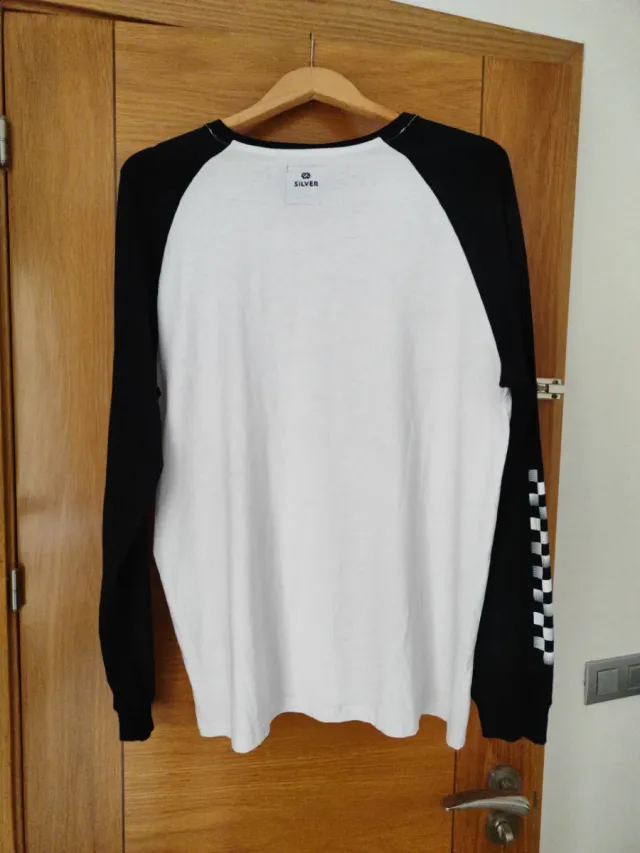 Camiseta SILVER manga larga blanca y negra