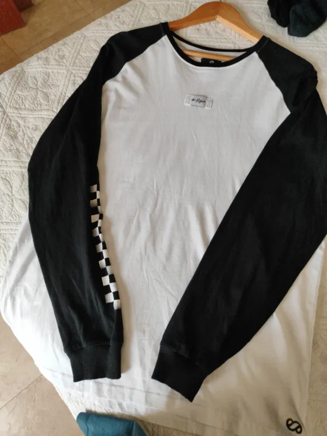 Camiseta SILVER manga larga blanca y negra