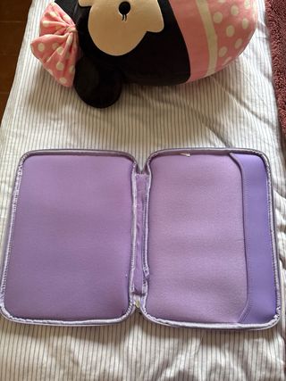 Funda portátil lila