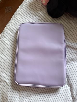 Funda portátil lila