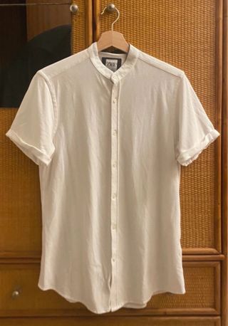 Camisa blanca Zara cuello mao manga corta