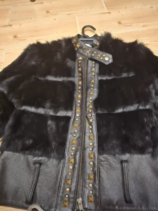 Cazadora Piel Negra Talla S, sin cinturon