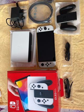 Nintendo Switch OLED Blanca y Negra