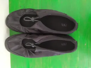 Bailarinas Zara efecto satinado negro