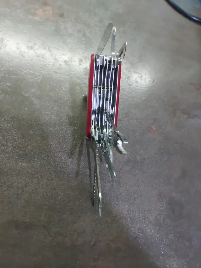 Coltellino Svizzero Victorinox Rosso