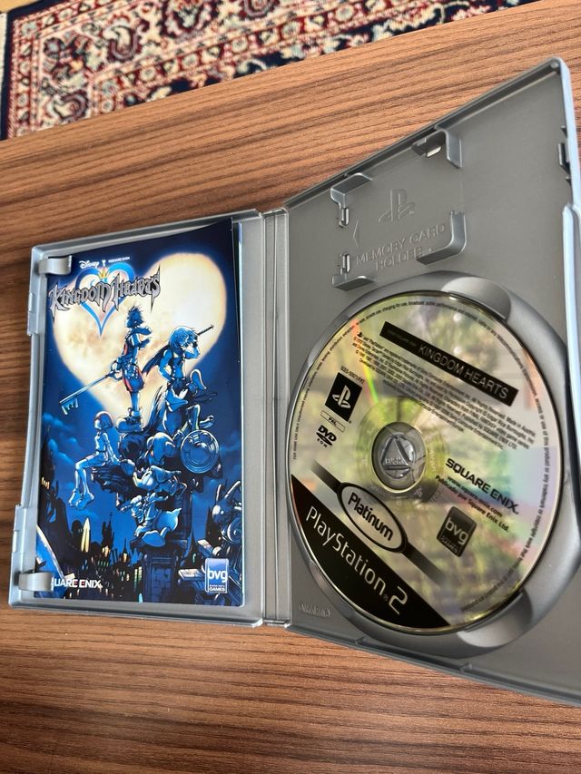 Pack 2 Jogos PS2: Kingdom Hearts e Os Sims 2