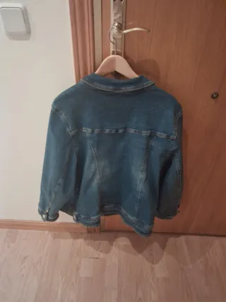 Chaqueta vaquera MS de regalo LEE BIEN