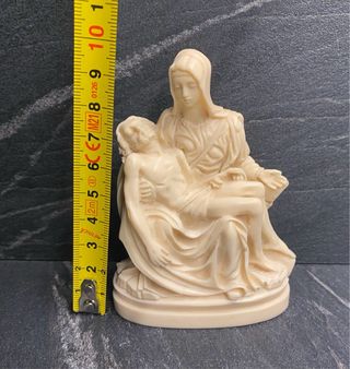 Scultura vintage La Pietà di Michelangelo
