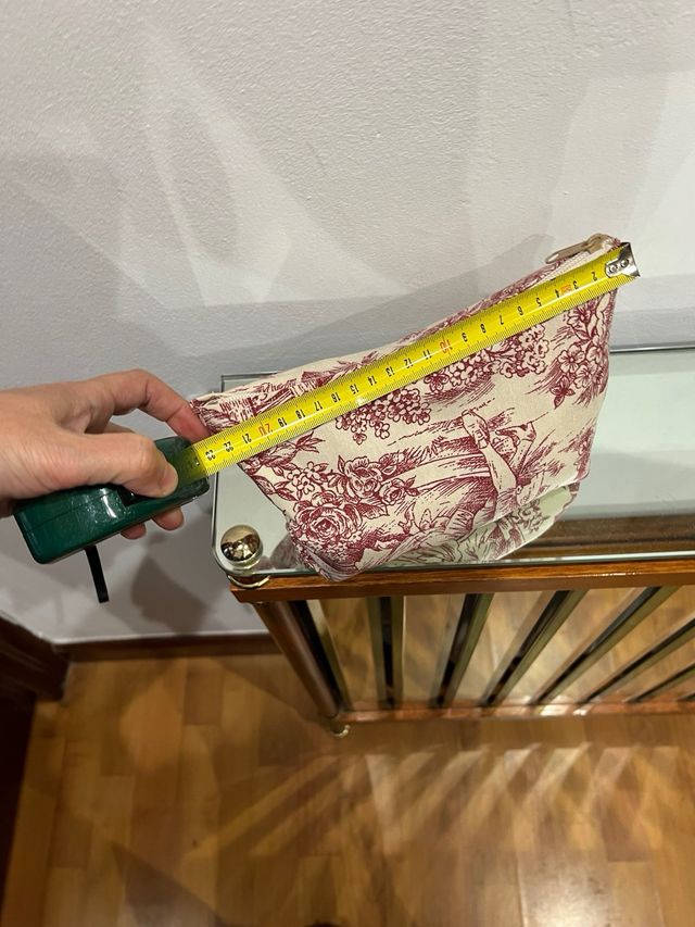 Bolso y neceser artesanal floral