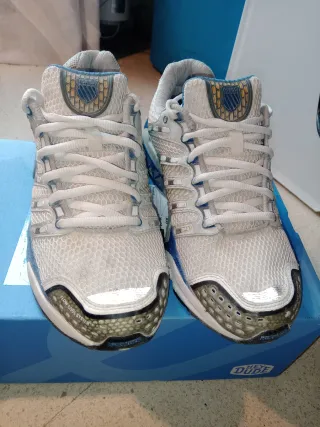 Zapatillas K-Swiss Azul y Blanco