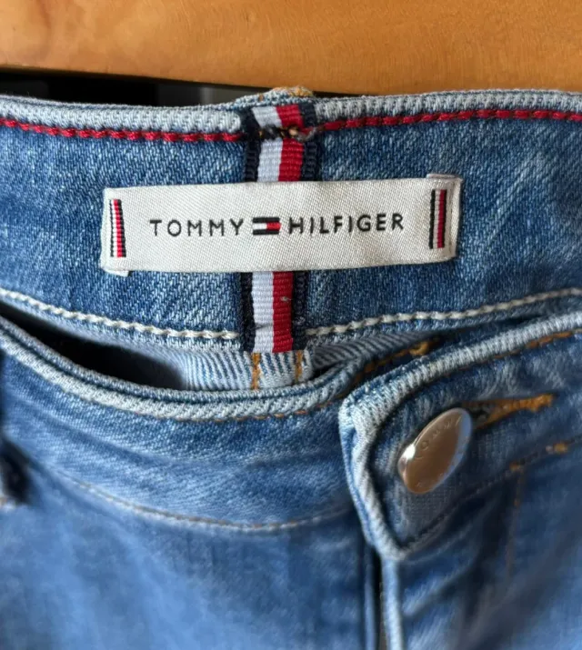 Vaqueros Tommy Hilfiger Azules con Raya Lateral