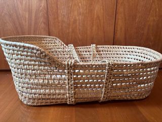 Serón / Moisés de mimbre con colchón