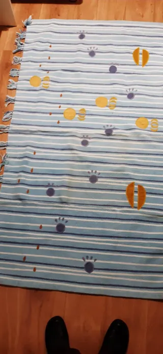 Tappeto Ikea a strisce blu