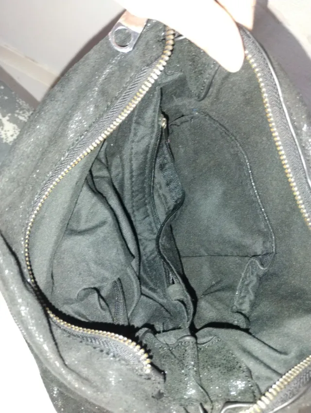 Bolso Negro y Plateado con Diseño