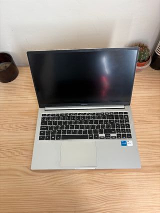 Samsung Galaxy Book3 Argento 15 pollici