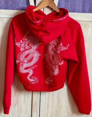 Chándal rojo de sudadera crop top y pantalón largo
