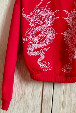 Chándal rojo de sudadera crop top y pantalón largo