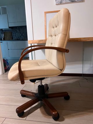 Sedia da scrivania presidenziale in ecopelle