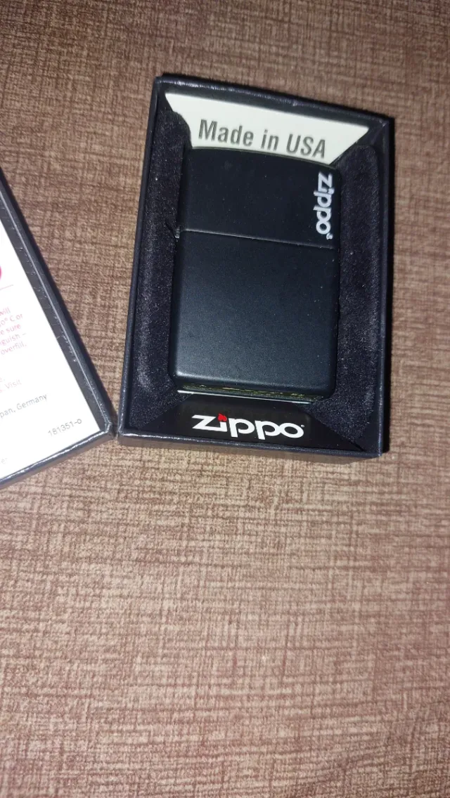 Zippo Negro Made in USA