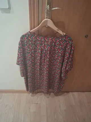PON TÚ EL PRECIO  Camisa de verano floral