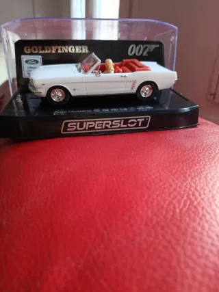 Coche Scalextric Ford Mustang Goldfinger