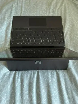 Microsoft Surface Pro 11th Gen | 1TB | 16GB/3'40gh