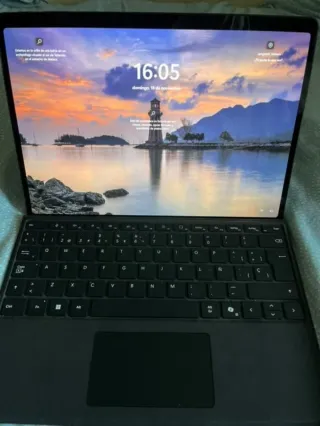 Microsoft Surface Pro 11th Gen | 1TB | 16GB/3'40gh