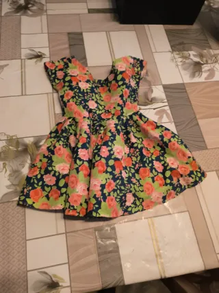 Vestido de muñeca floral