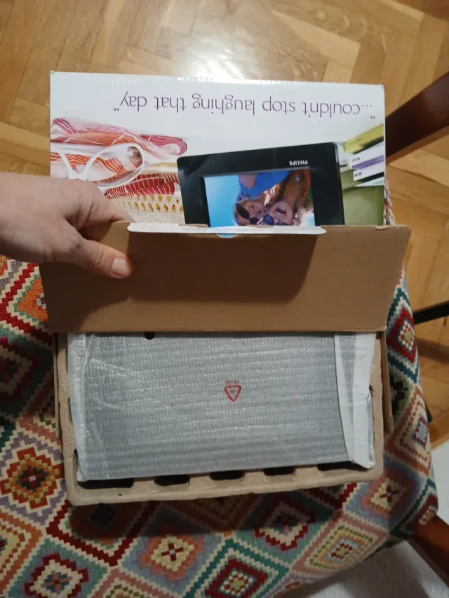 Marco fotos digital Philips 17.8cm (7") SPF1207