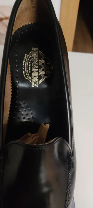 Mocasines V&M FERNANDEZ hechos a mano.Negros 46